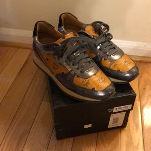 MCM SNEAKERS